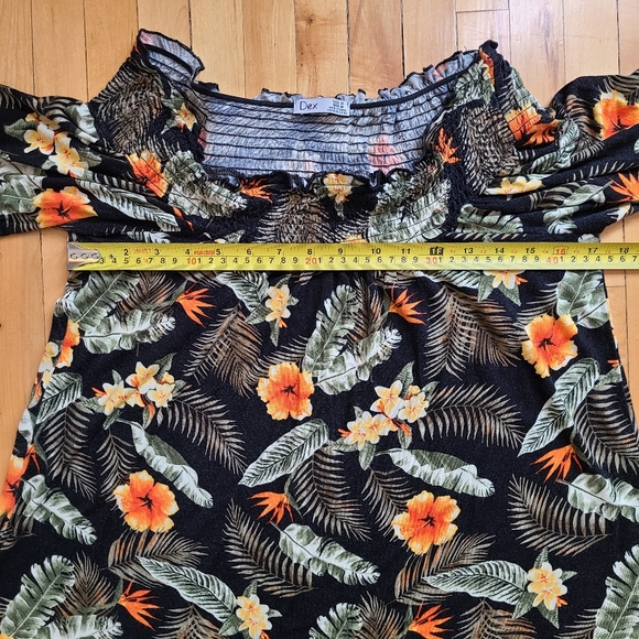 DEX Floral Medium Off the Sholder Top - Picture 5 of 6